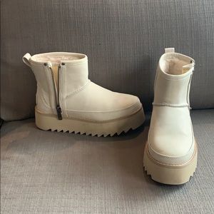 UGG platform rebel mini boot - bone - size 5